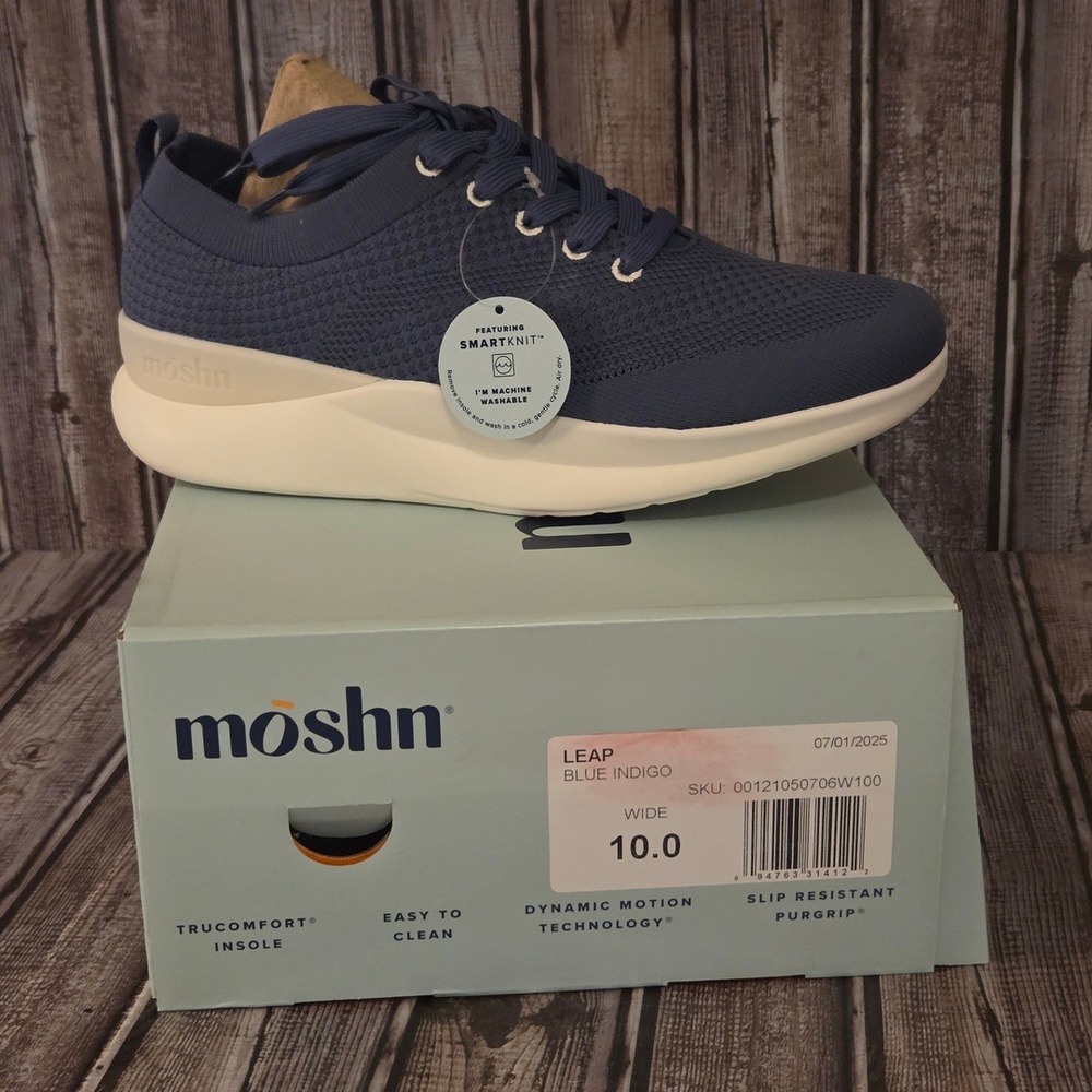 Sz 10 Wide Womens Moshn Leap Blue Indigo SmartKnit Slip Resistant Sneakers NIB